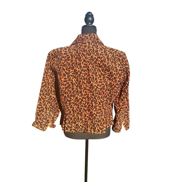 Women’s crop leopard print jacket. Size 16 by Metro Style. Curduroy - Picture 2 of 7